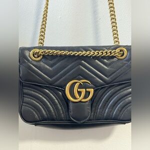GG Marmont gucc Black Quilted Leather Bag with Gold Chain